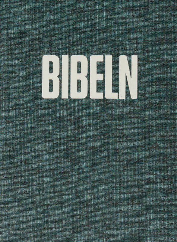 Bibel 2026 (svartgrön) - tygklädd, slim med tumindex